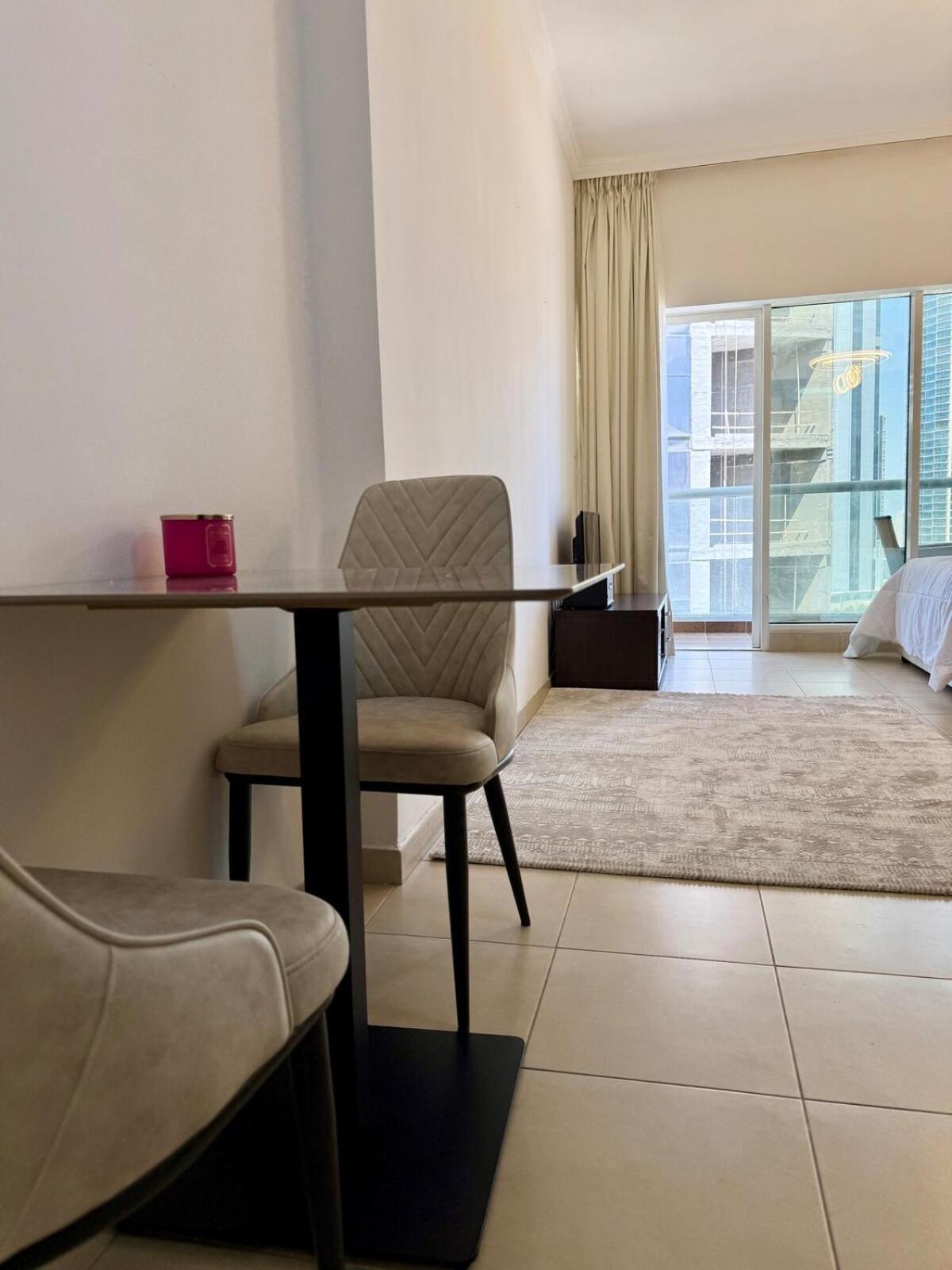 Burj Al Nujoom Downtown 2 Mins Walk To Mall Burj Al Nujoom Dubai