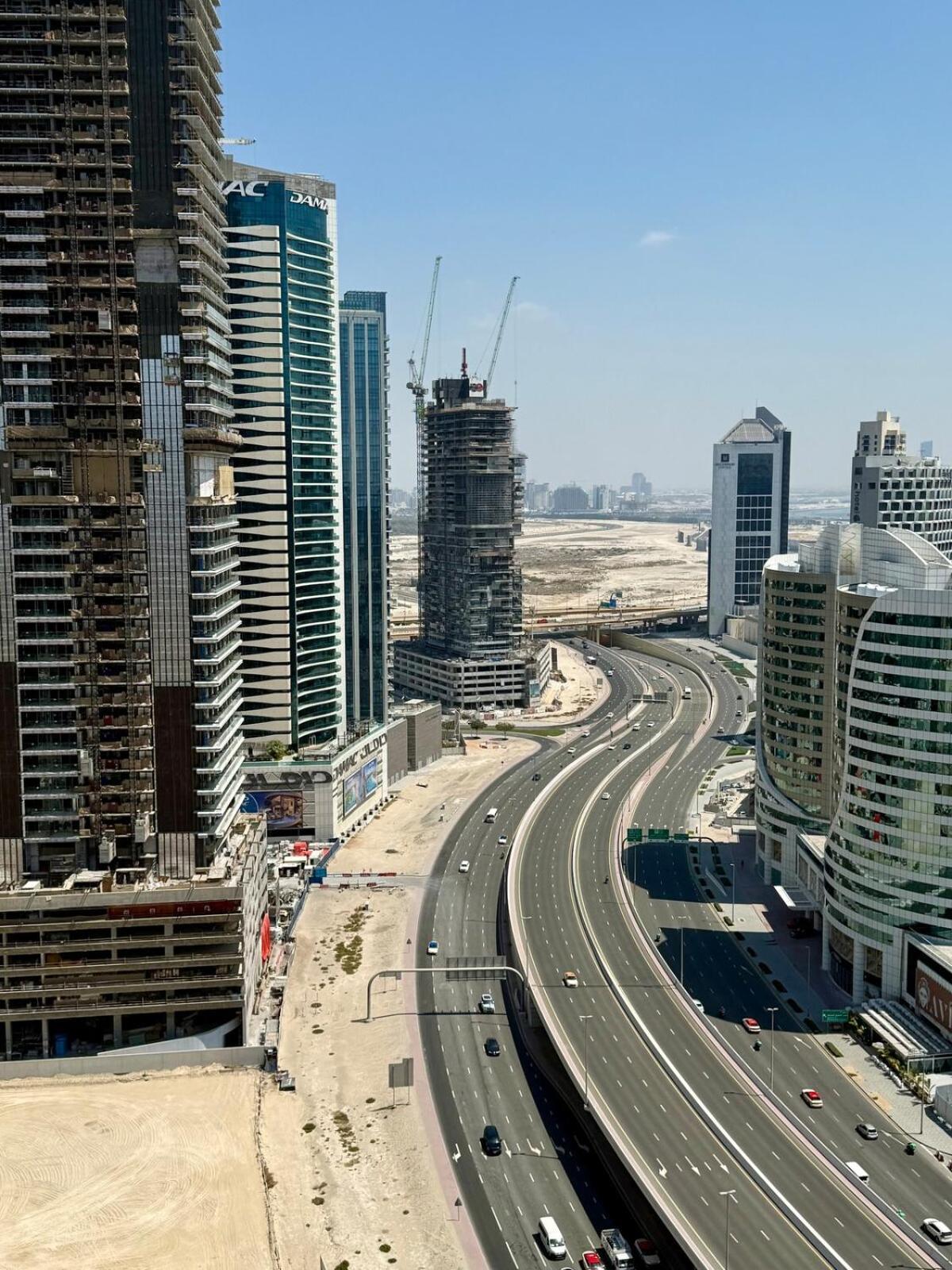 Burj Al Nujoom Downtown 2 Mins Walk To Mall Burj Al Nujoom *