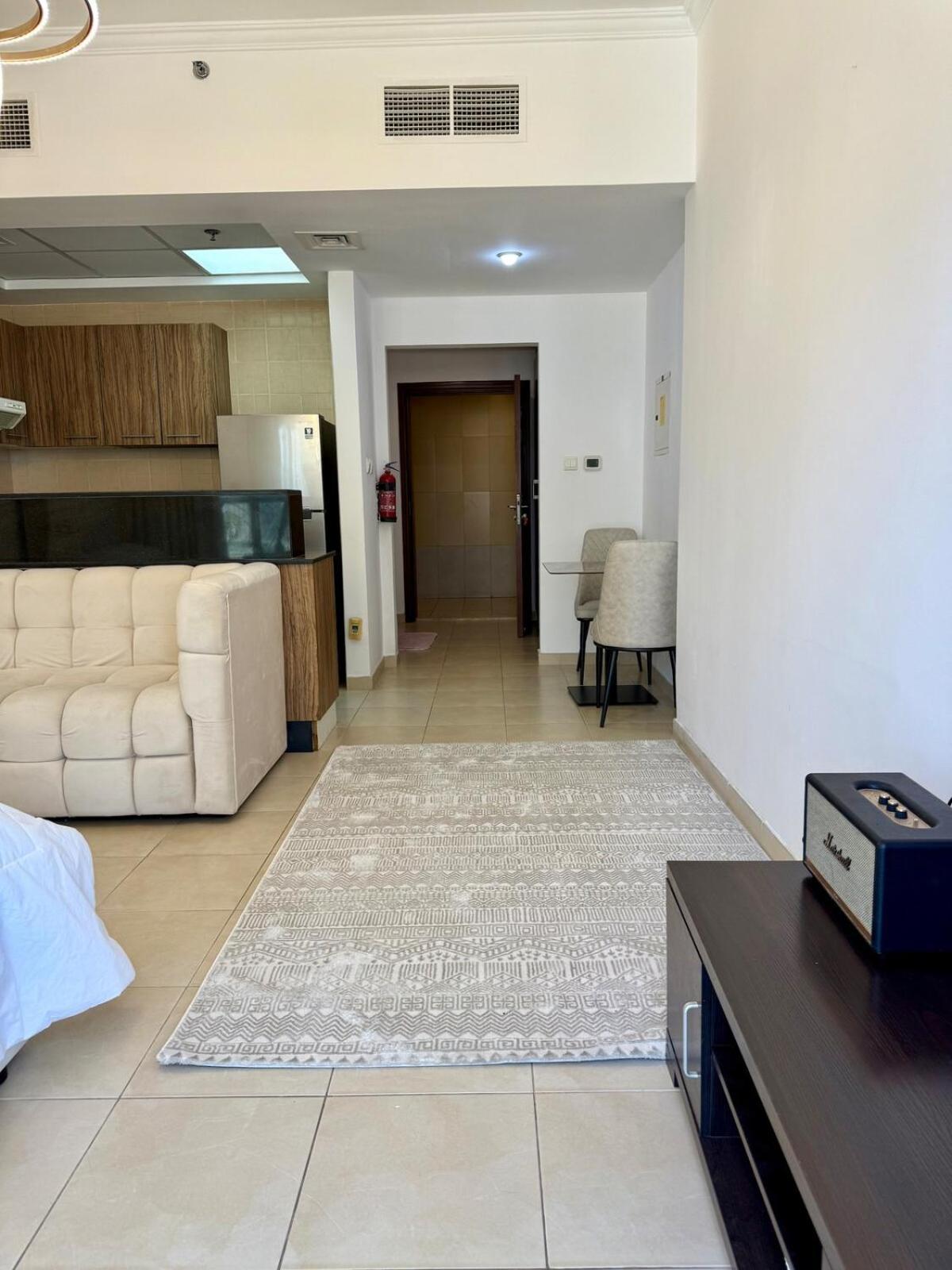 Apartment Burj Al Nujoom Downtown 2 Mins Walk To Mall Burj Al Nujoom